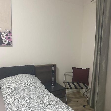 Tatra Apartment By The Danube Fully Accessible ブダペスト エクステリア 写真