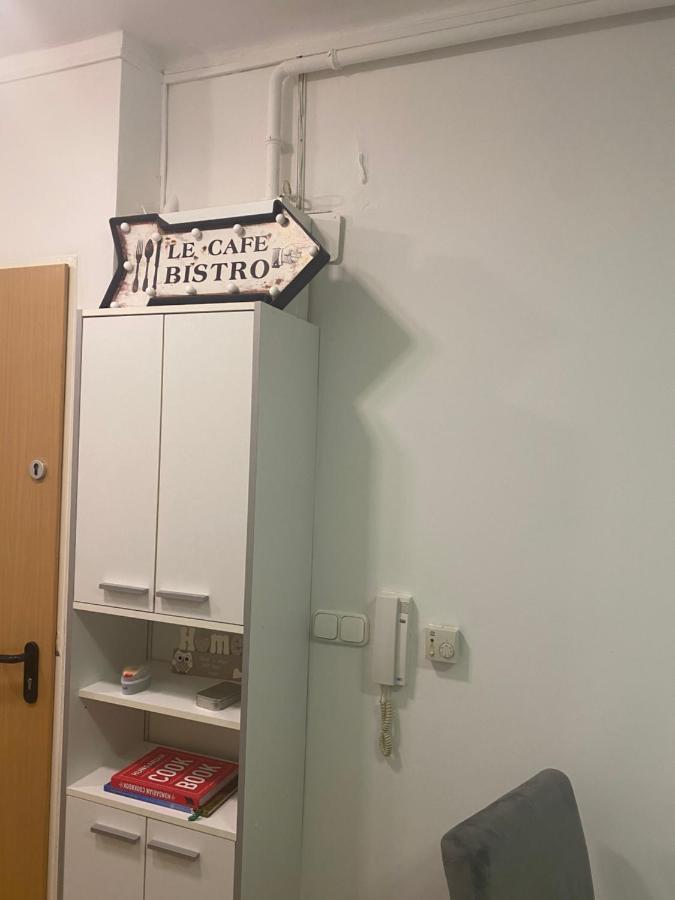 Tatra Apartment By The Danube Fully Accessible ブダペスト エクステリア 写真