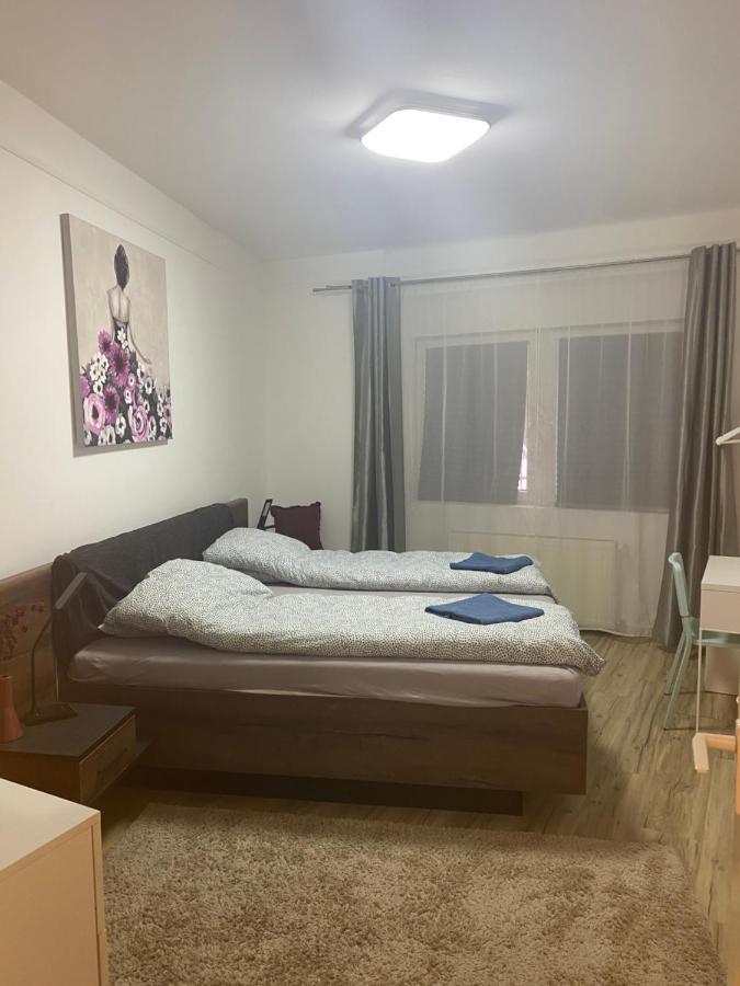 Tatra Apartment By The Danube Fully Accessible ブダペスト エクステリア 写真