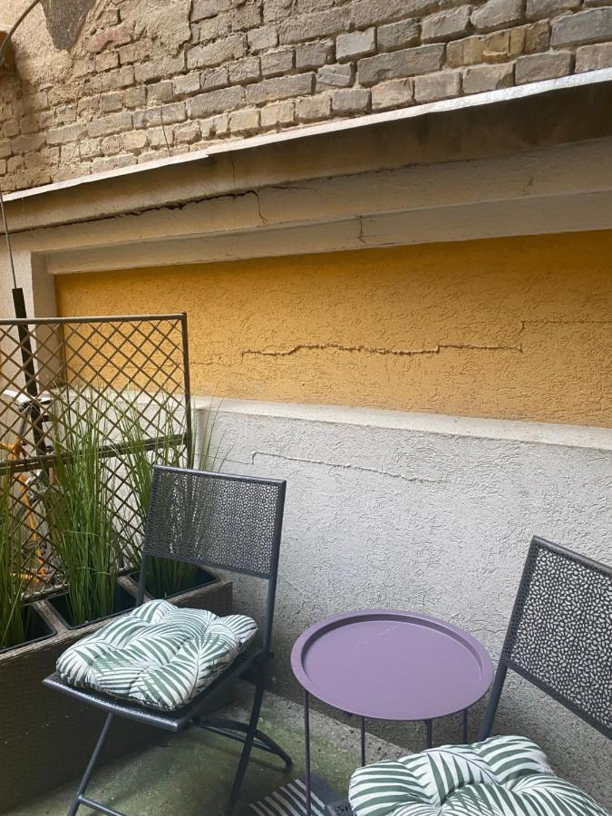 Tatra Apartment By The Danube Fully Accessible ブダペスト エクステリア 写真