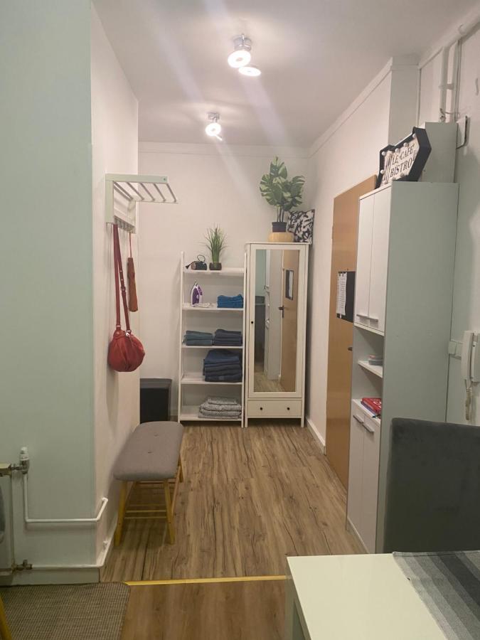 Tatra Apartment By The Danube Fully Accessible ブダペスト エクステリア 写真