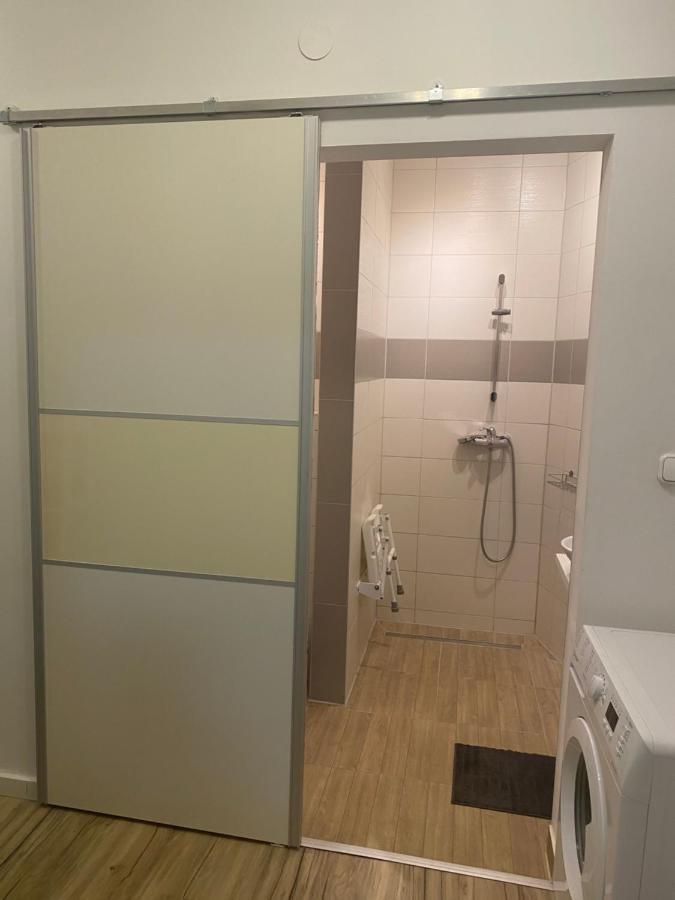 Tatra Apartment By The Danube Fully Accessible ブダペスト エクステリア 写真